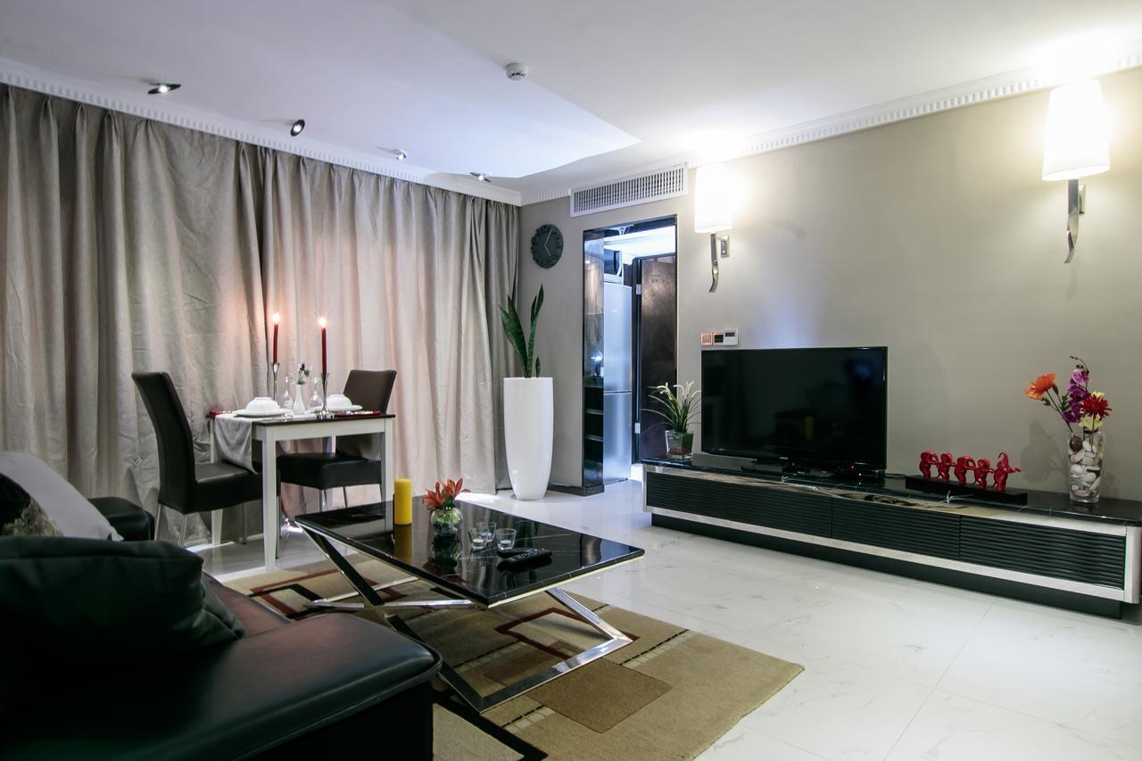 Red Mango Hotel And Apartments Sekondi-Takoradi ภายนอก รูปภาพ